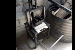mesin cetak paving blok manual - “MadaniTec siap melayani Anda sepenuhnya”
